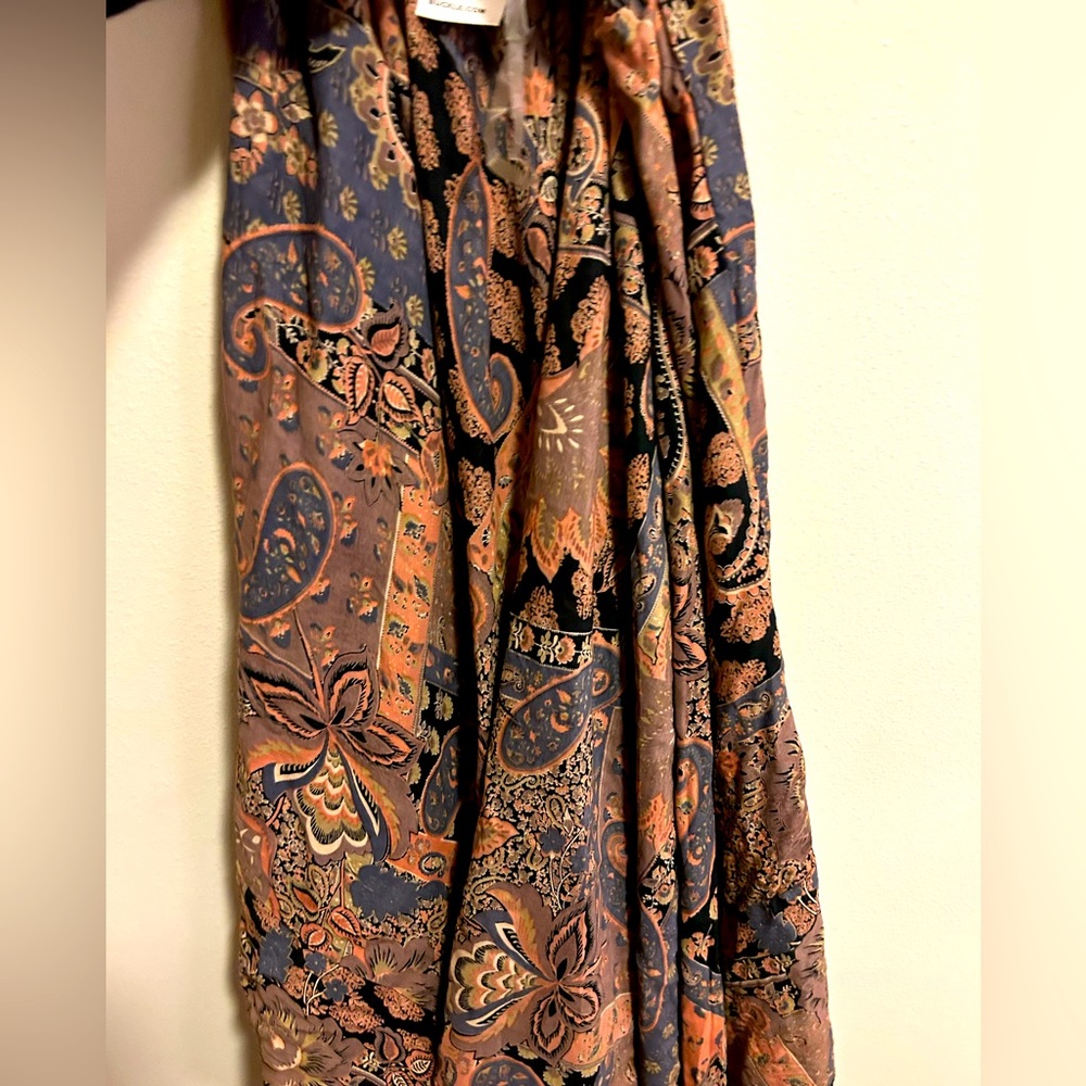 Brand new the buckle skirt